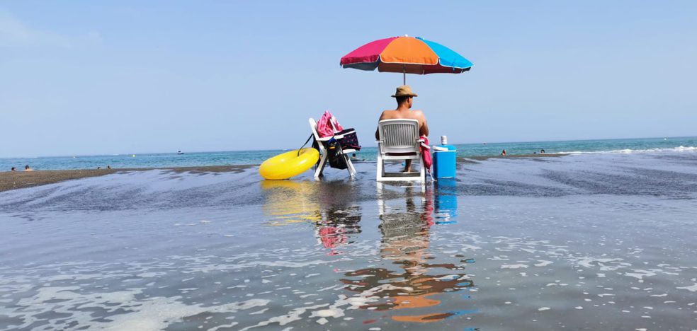 refrescarse en la playa