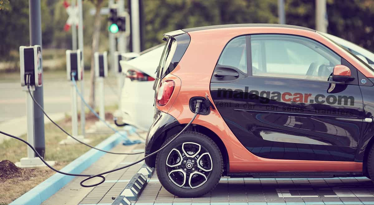 Puntos de recarga de coches eléctricos, Alquiler coches eléctricos Málaga